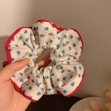  Scrunchie Tulip Xanh Viền Đỏ 