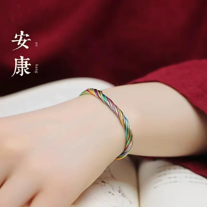  Vòng Tay Chỉ Bảy Màu May Mắn 