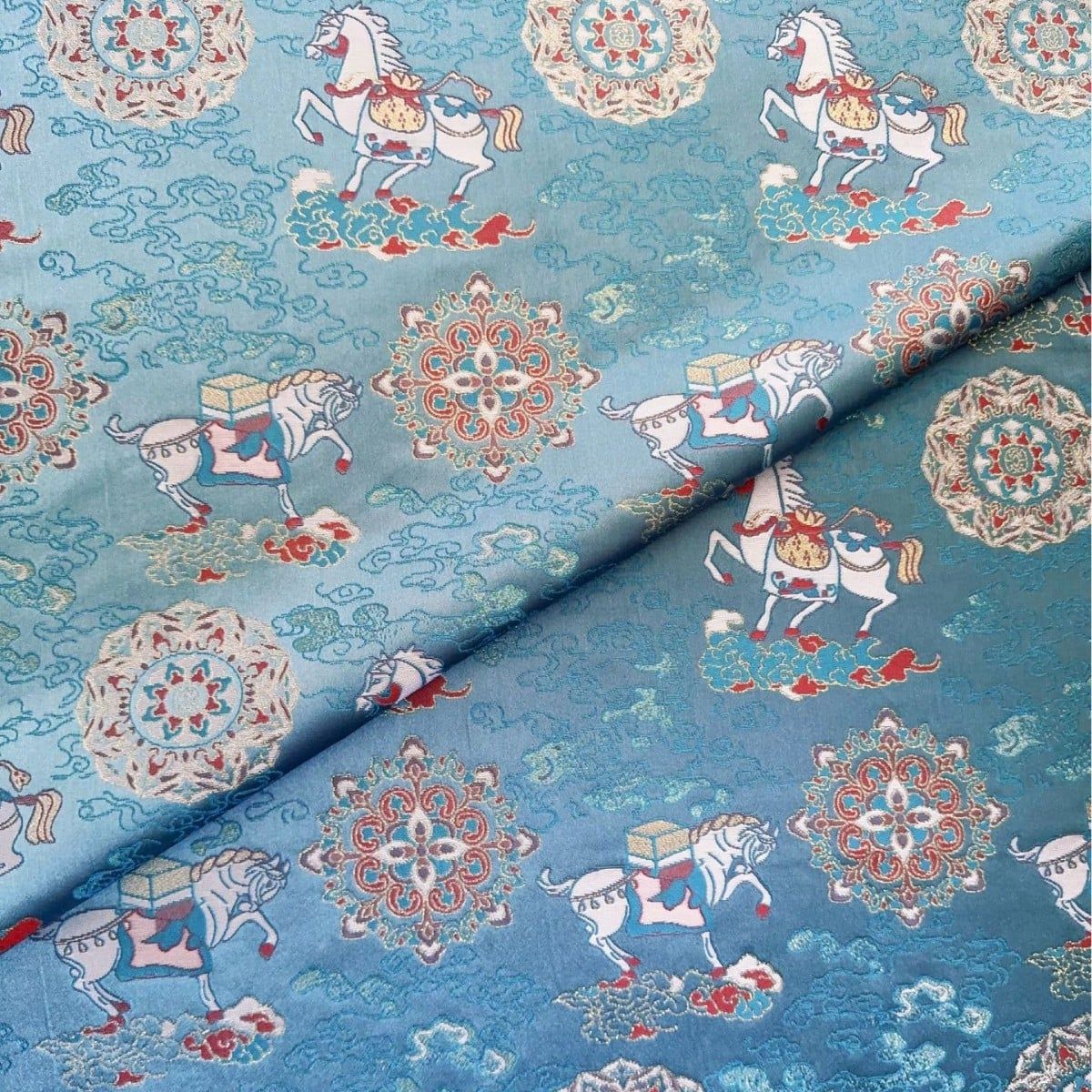  Khăn Trải Bàn Thiên Mã Đại Cát 