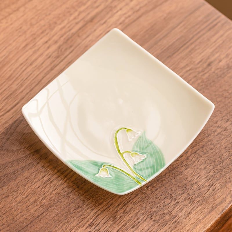  Đĩa Trà Linh Lan Vẽ Tay 