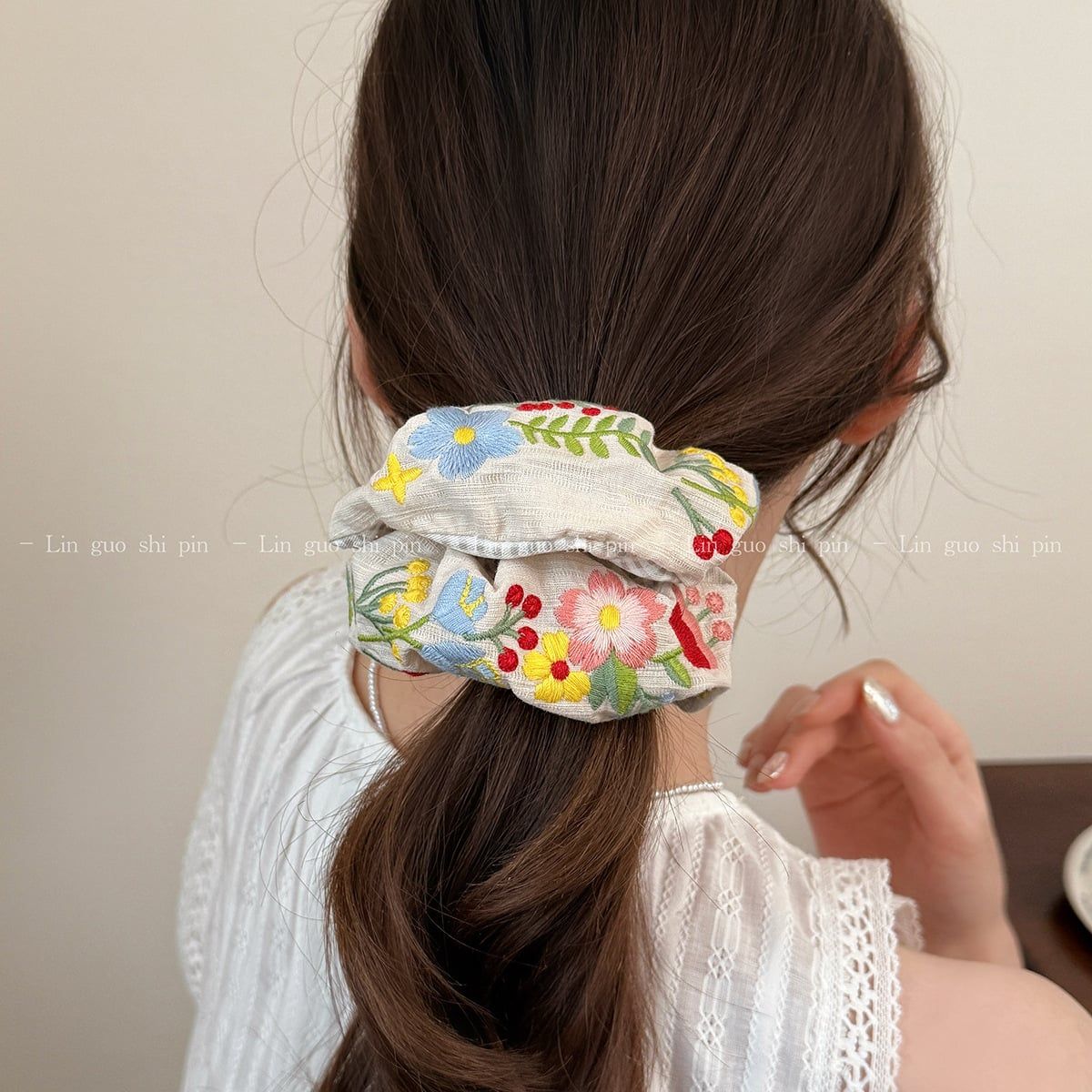  Scrunchie Vải Thêu Hoa 