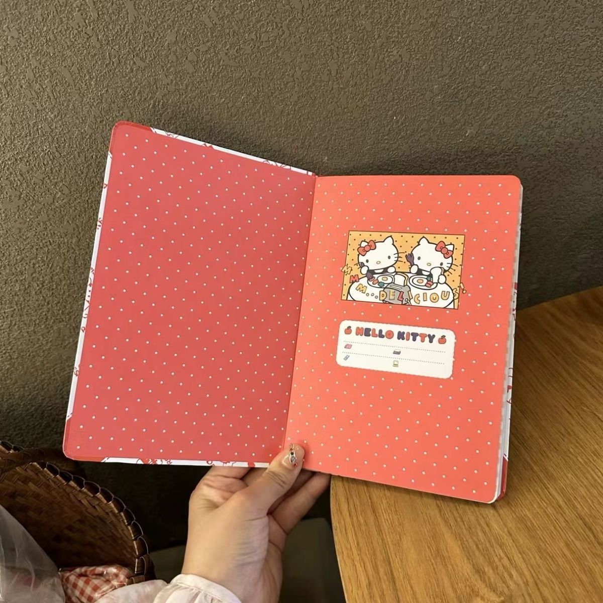  Sổ Tay Hello Kitty 