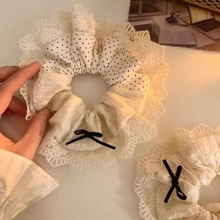  Scrunchie Nơ Chấm Bi Đen Trắng 