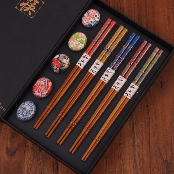  Bộ Đũa Và Gác Đũa Sakura Phúc An 