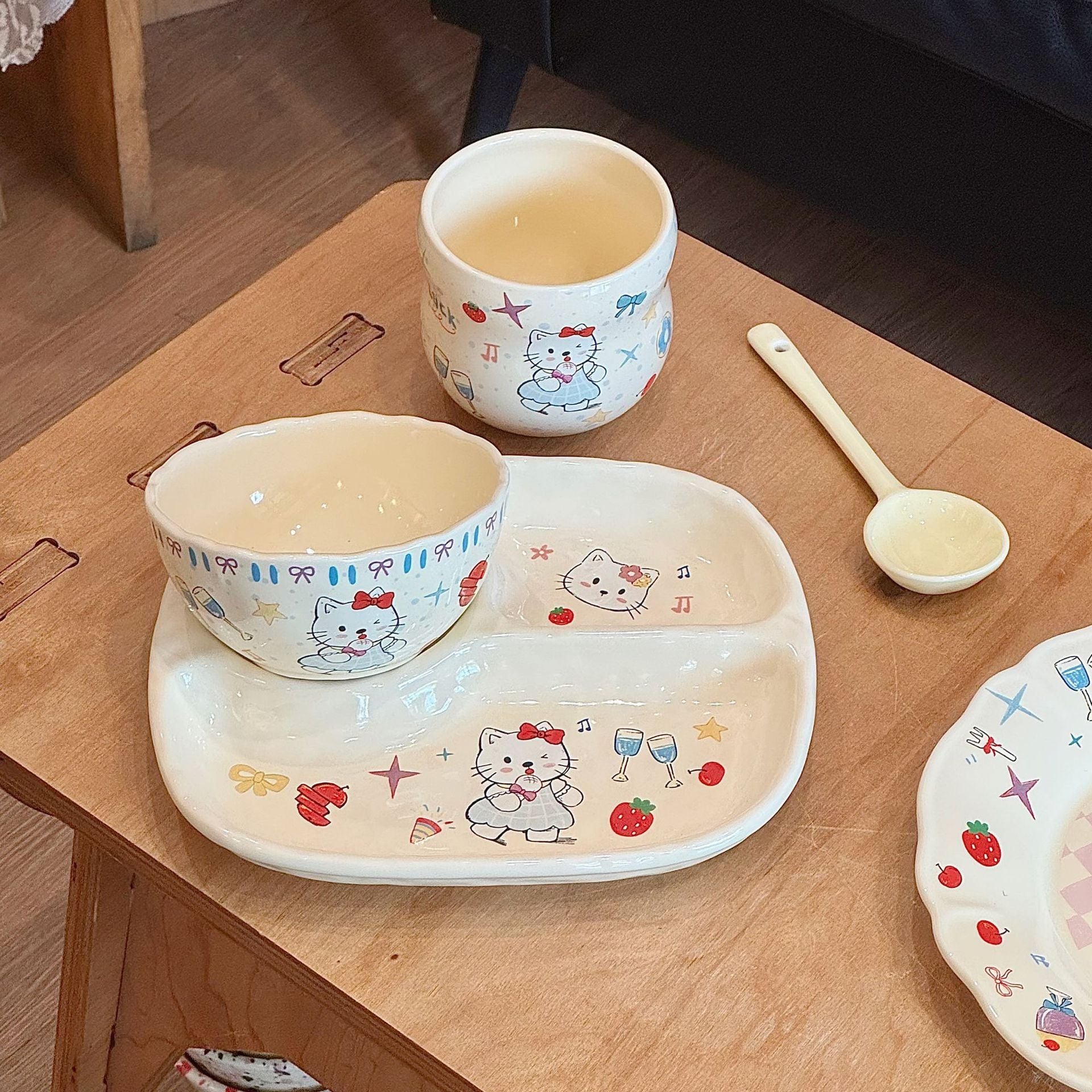  Bộ Đồ Ăn Hello Kitty Party 