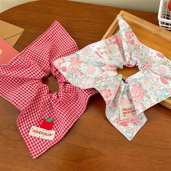  BST Scrunchie Vuông 