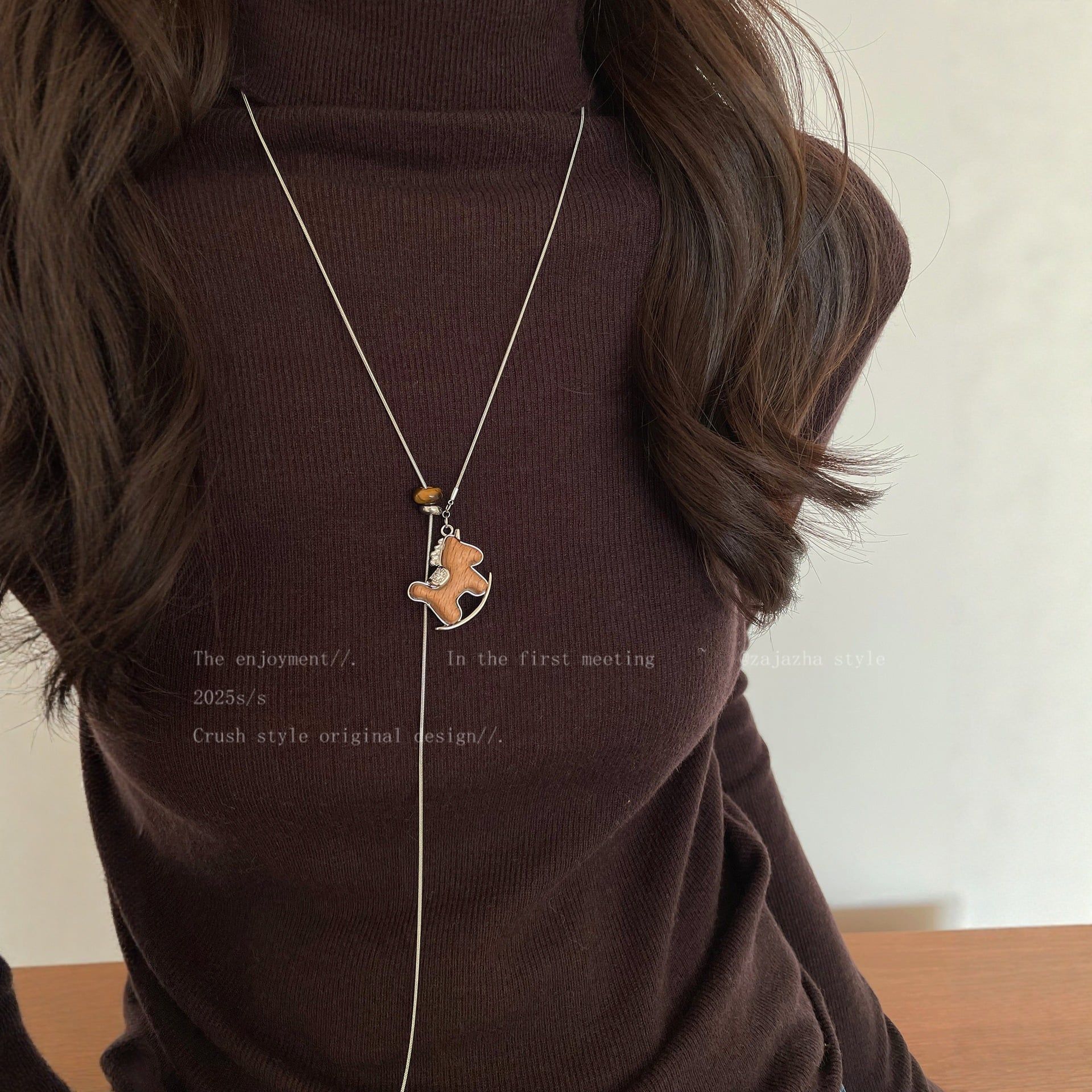  Vòng Cổ Ngựa Gỗ 