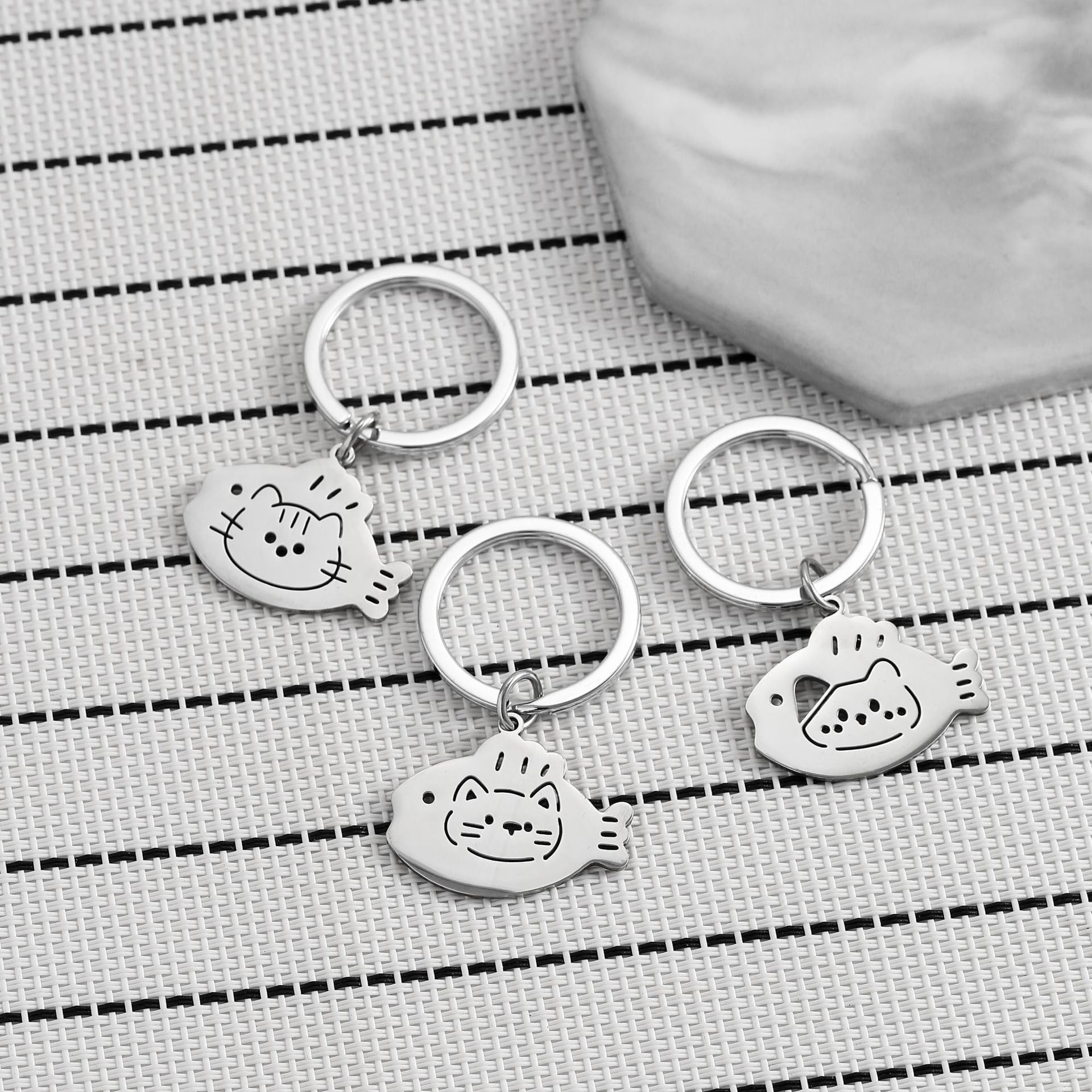  Móc Khóa Mèo Kim Loại 