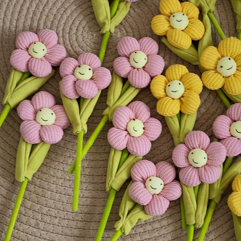  Cành Hoa Len Móc Happy 