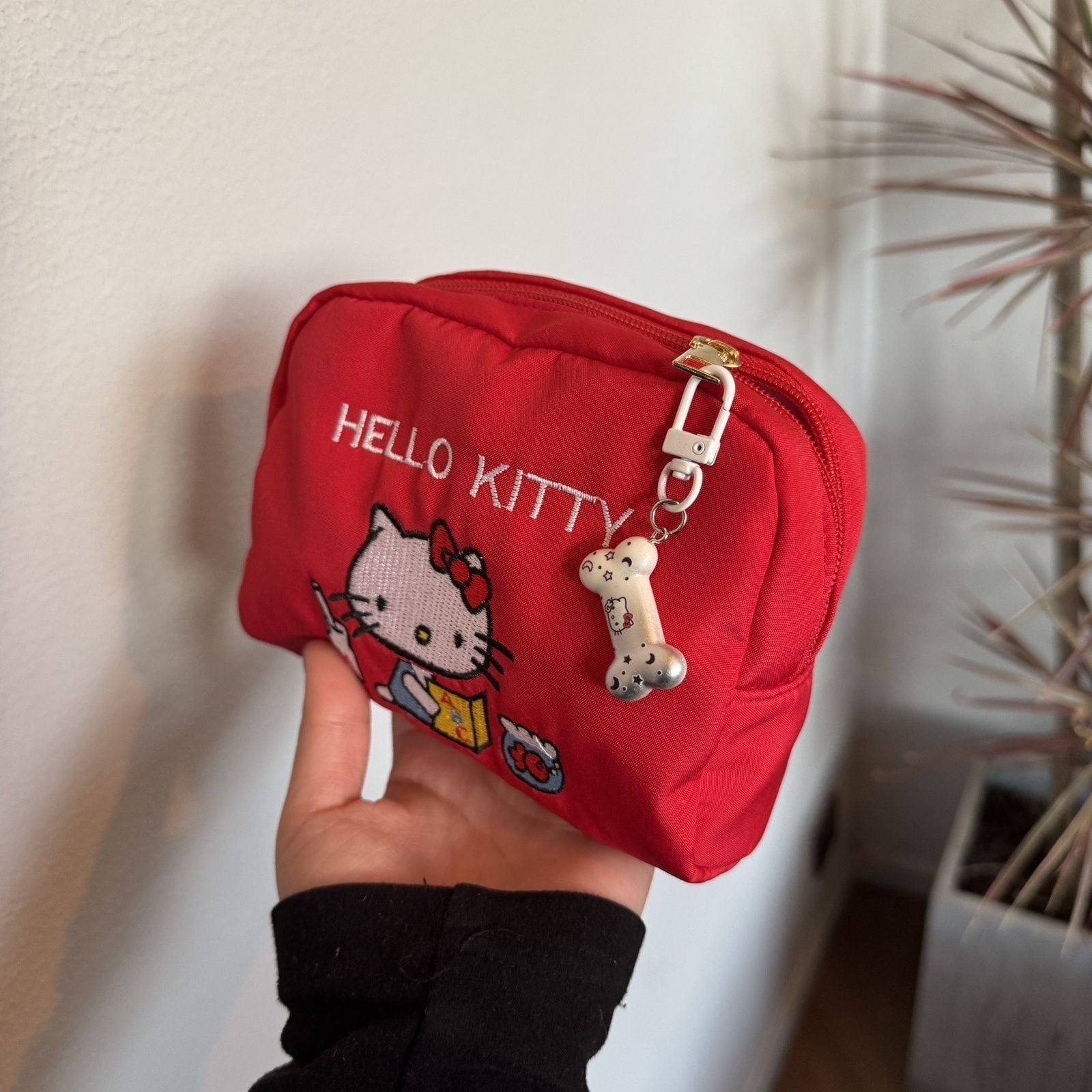  Túi Đựng Đồ Make Up Và Móc Khóa Hình Hello Kitty 