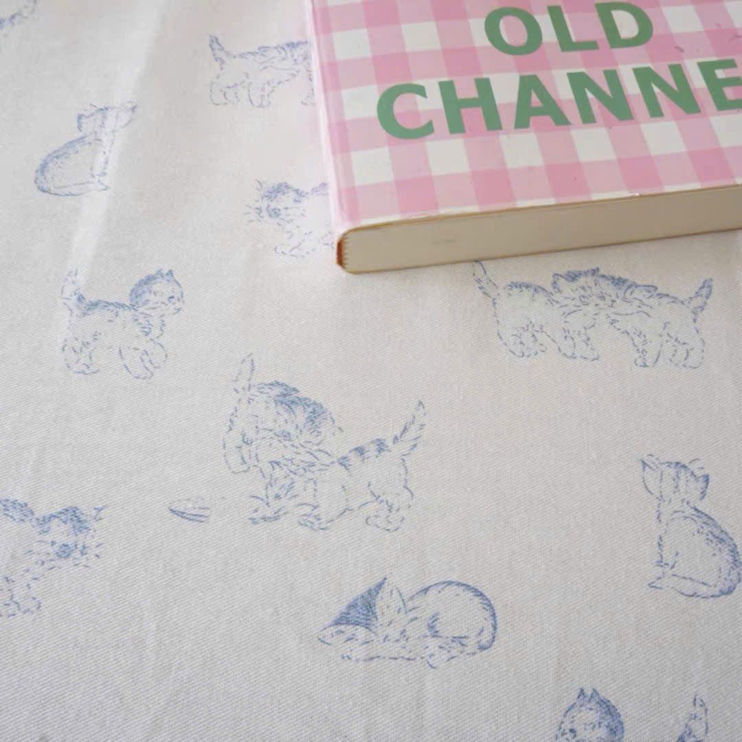  Khăn Trải Bàn Mèo Xanh 