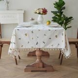  Khăn Trải Bàn Linen Thêu Hoa Viền Tua Rua 