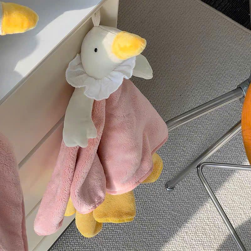  Khăn Tay Cô Vịt Treo Tường 