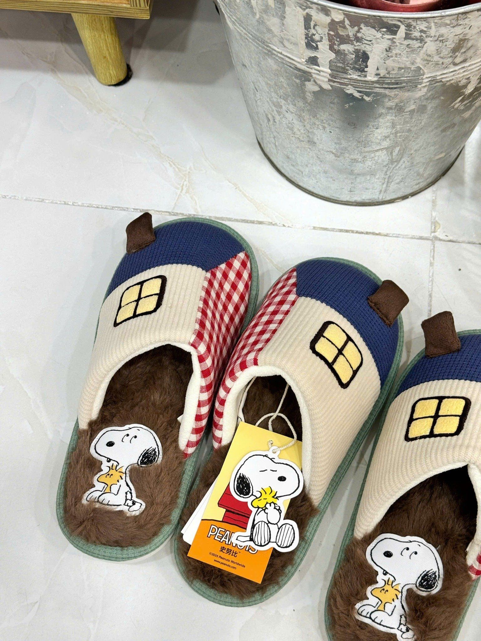  Dép Winter Cottage Snoopy 