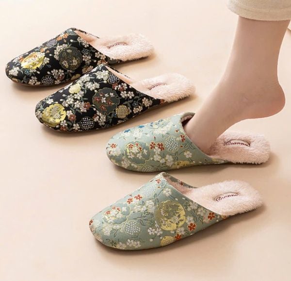  Dép Gấm Thêu Mây Hoa 