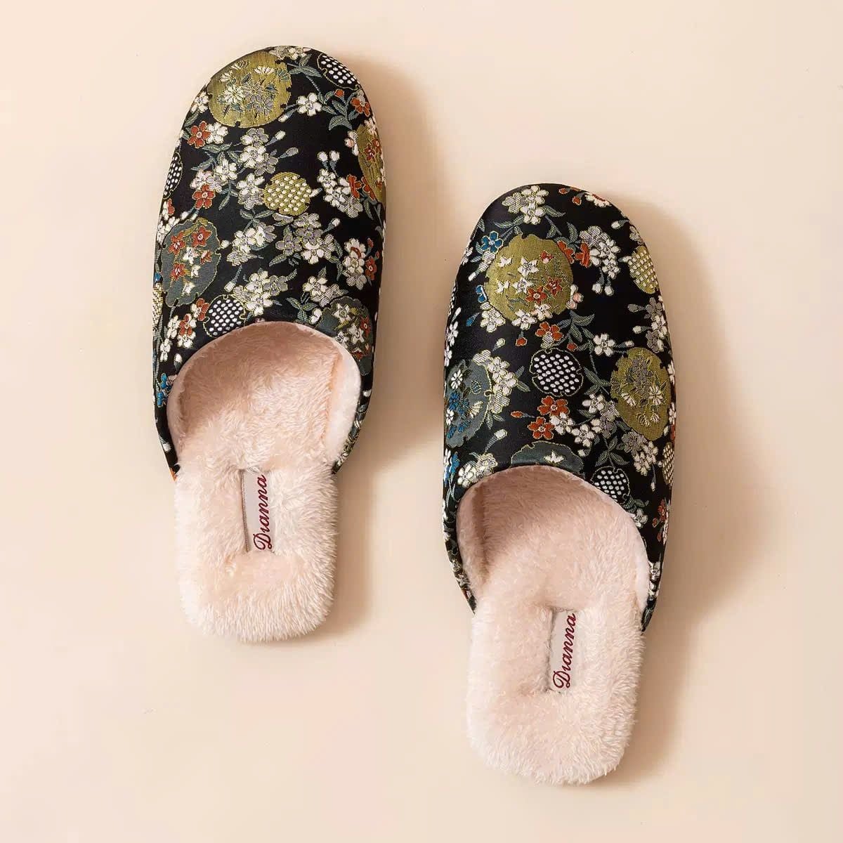  Dép Gấm Thêu Mây Hoa 