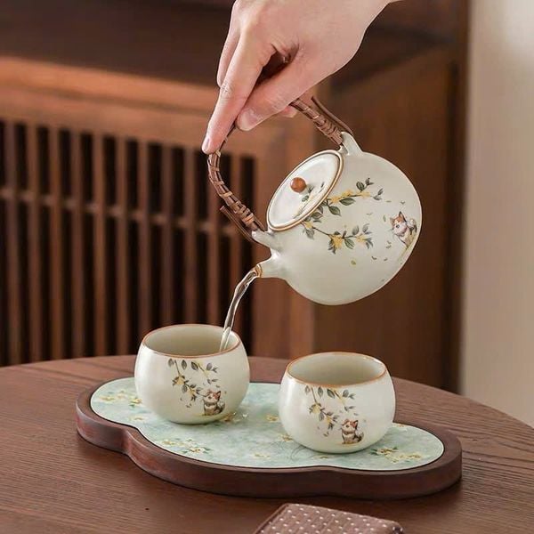  Bộ Ấm Mèo Mộc Lan (Kèm khay Tường Vân) 