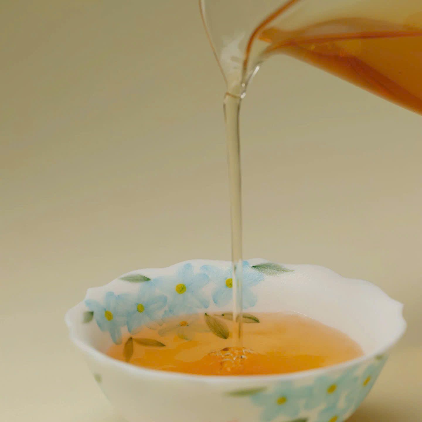  Chén Trà Bạch Hoa Lam 