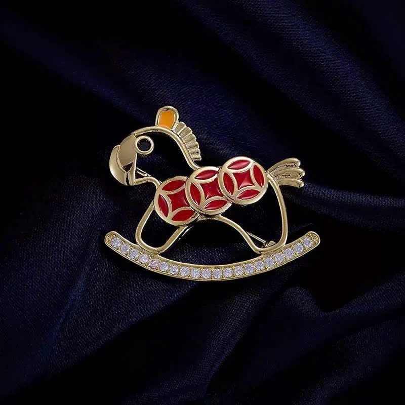  Cài Áo Ngựa Đồng Xu 