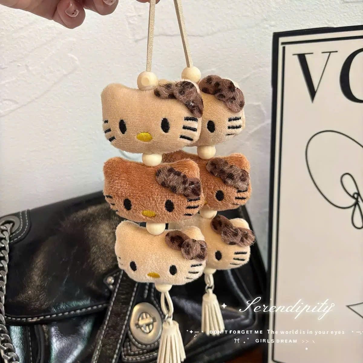  Dây Treo Hello Kitty Rám Nắng 