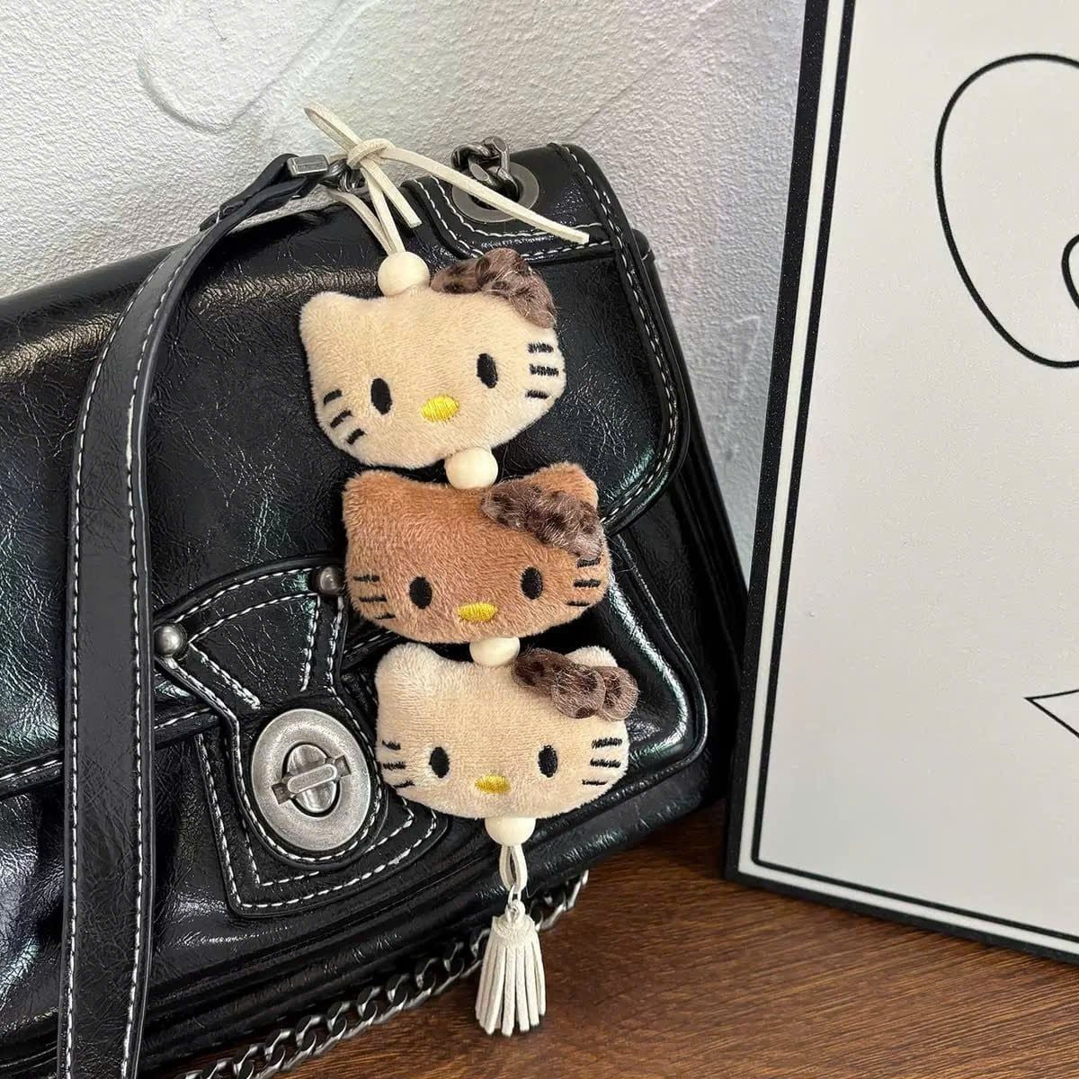  Dây Treo Hello Kitty Rám Nắng 