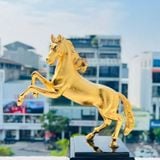 Tượng Ngựa Vàng Chiến Thắng