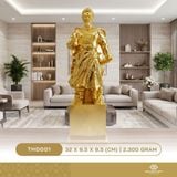 Tượng Trần Hưng Đạo mạ vàng