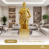 Tượng Trần Hưng Đạo mạ vàng