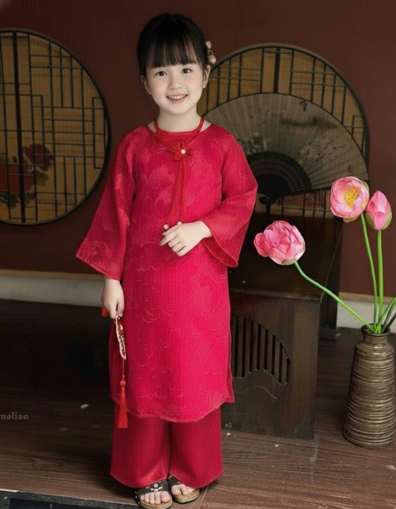 Bộ áo dài bé gái cổ yếm