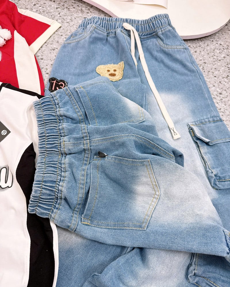 Bộ jean dài bé gái Demarzu