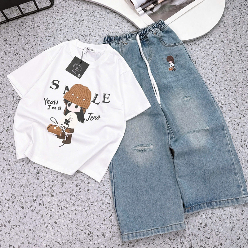 Bộ jean dài bé gái hình cô gái nón