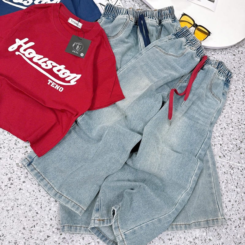 Bộ jean dài bé gái chữ Houston