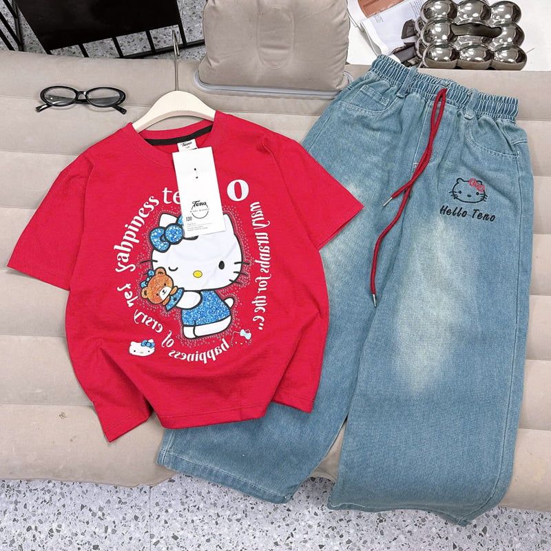 Bộ jean dài bé gái Kitty ôm gấu