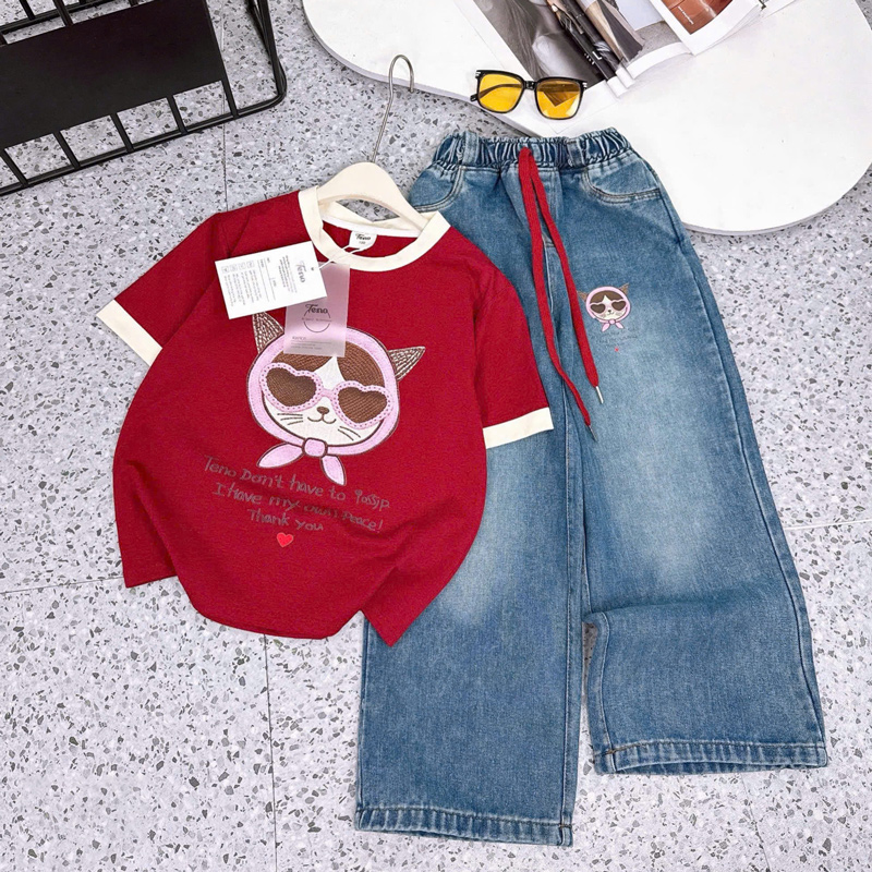 Bộ jean dài bé gái mèo đeo kiếng