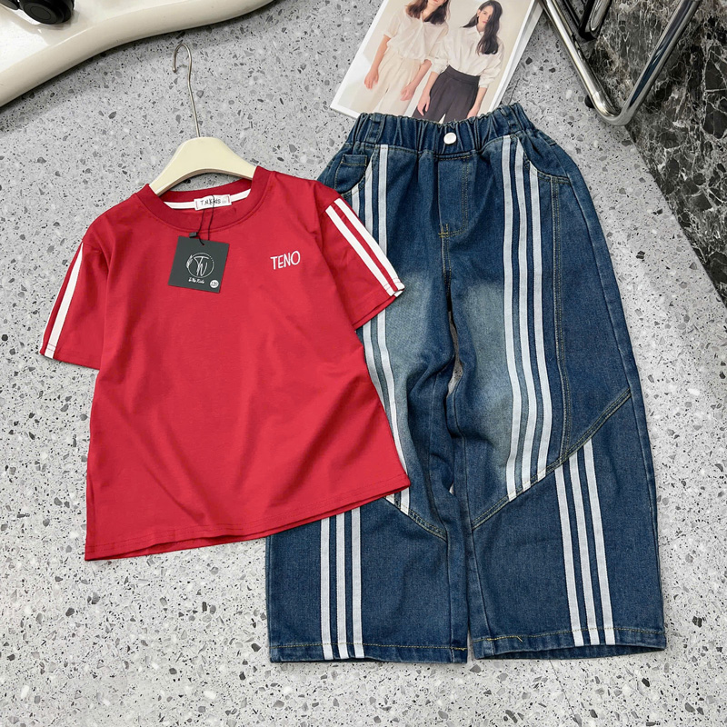 Bộ jean dài bé gái phối sọc