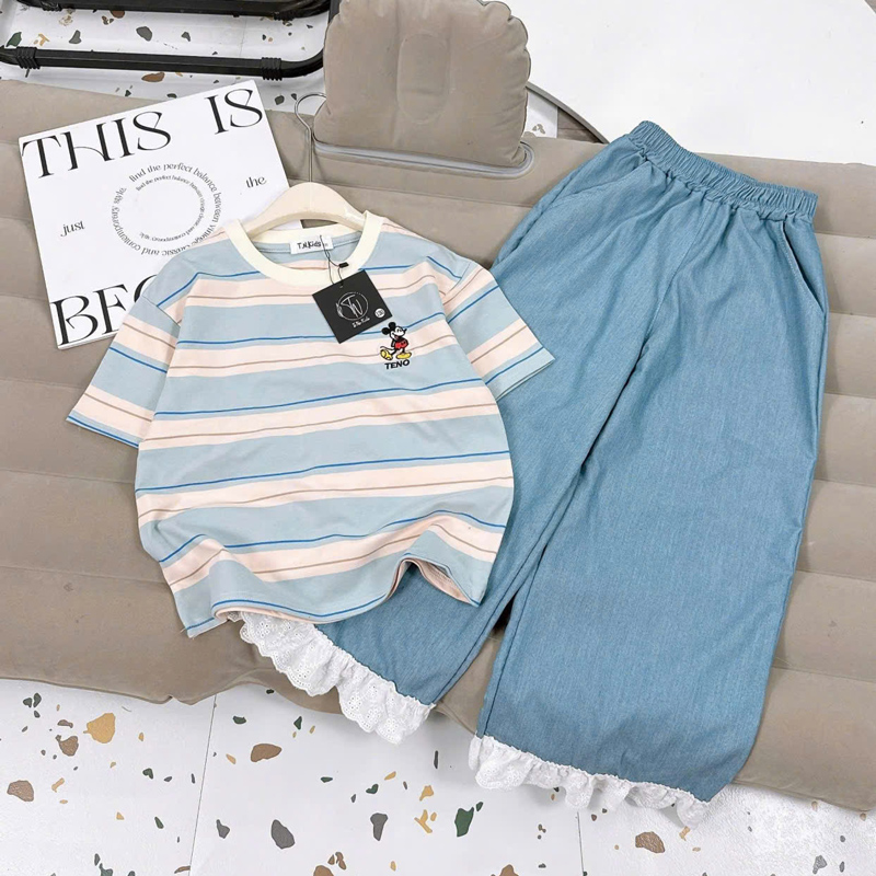 Bộ jean dài sọc bé gái bèo lai