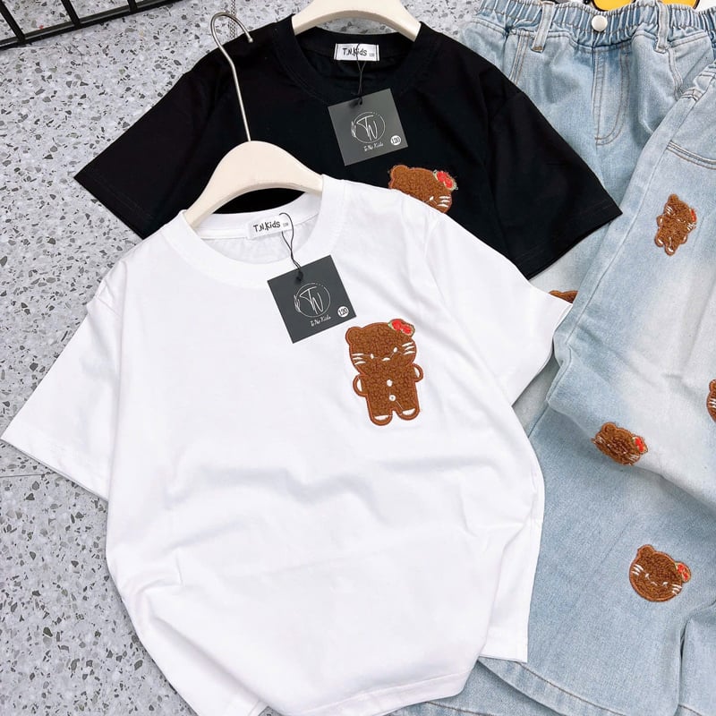 Bộ jean dài bé gái hình mèo