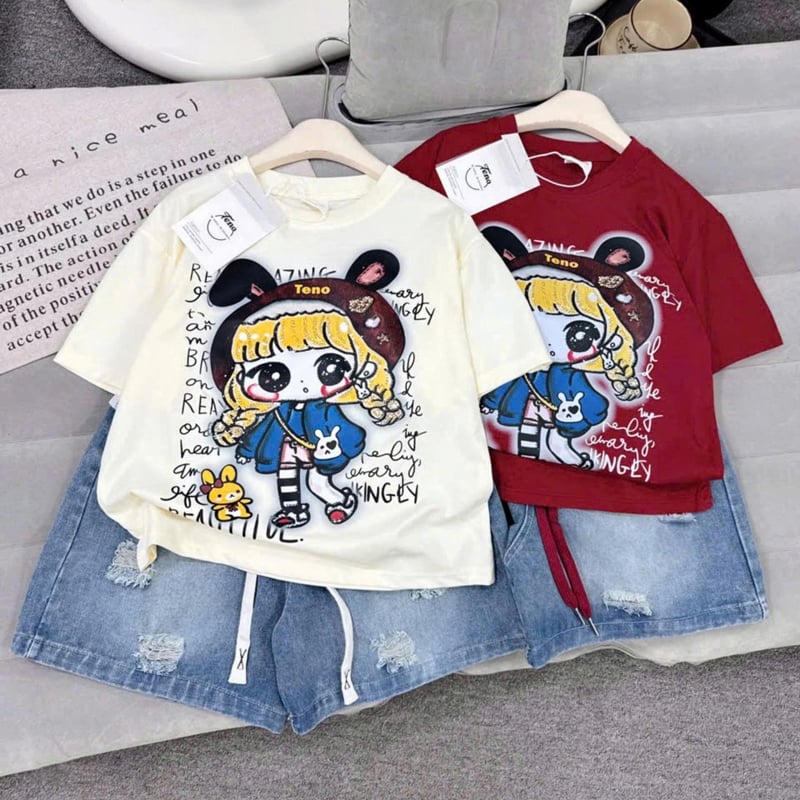 Bộ jean ngố bé gái cô gái tóc vàng