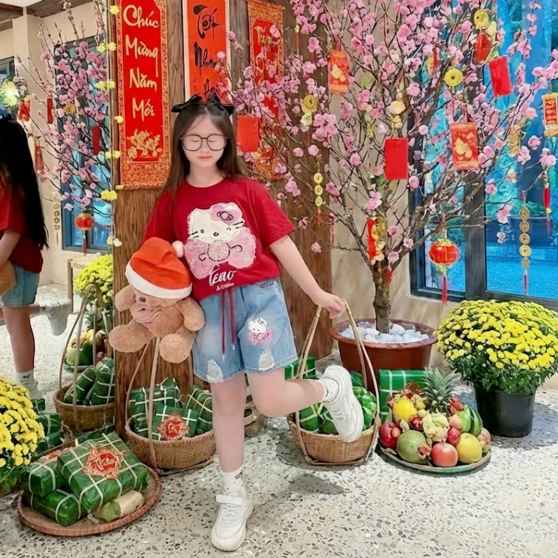 Bộ short jean bé gái Kitty nơ