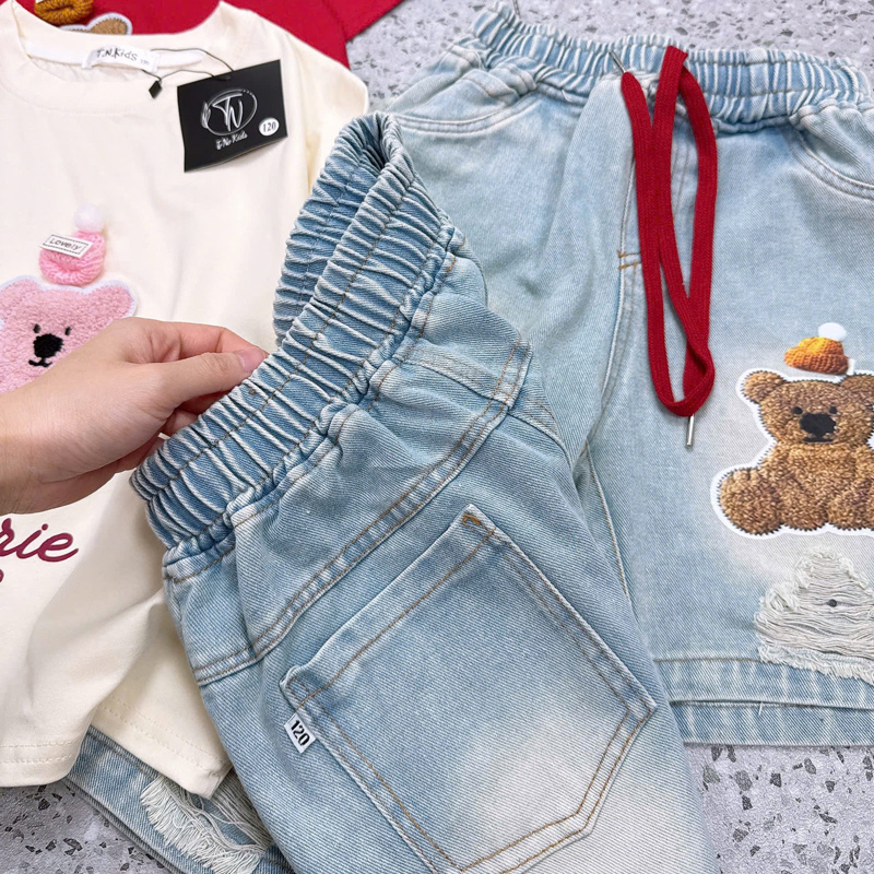 Bộ short jean bé gái gấu bông