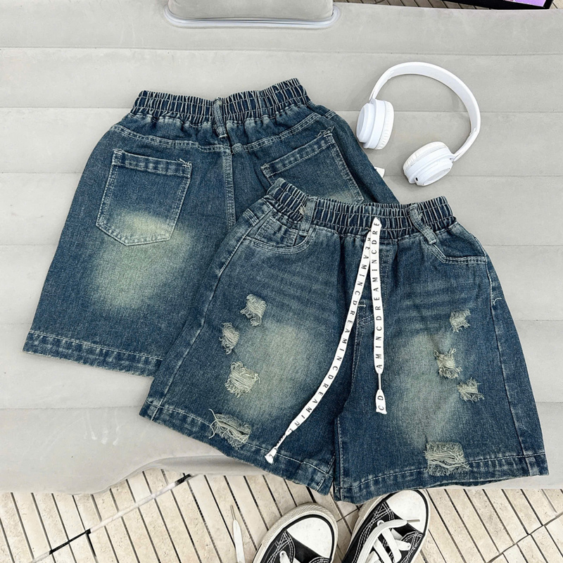 Bộ short jean bé gái Hello Kitty nón hiphop