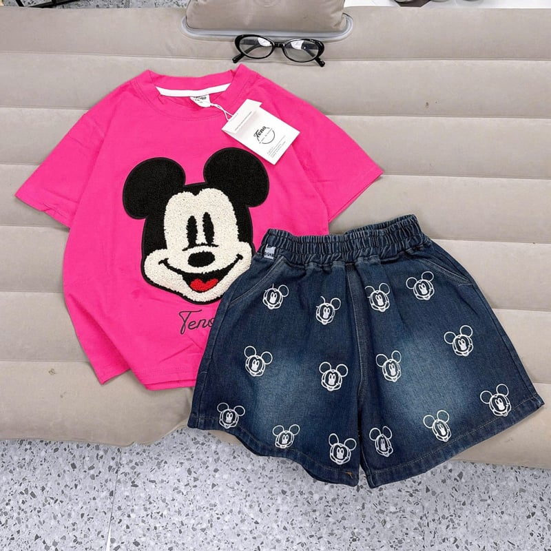 Bộ short jean bé gái Mickey lông xù