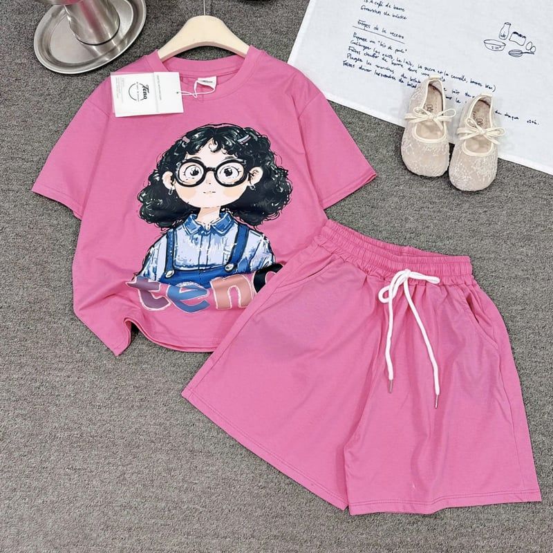 Bộ short thun bé gái cô gái tóc xù