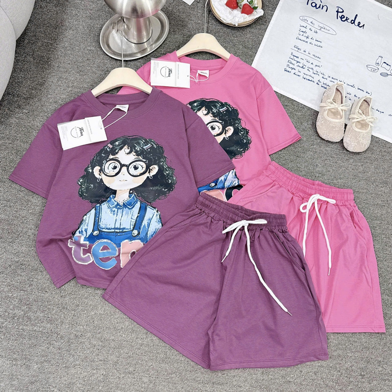 Bộ short thun bé gái cô gái tóc xù