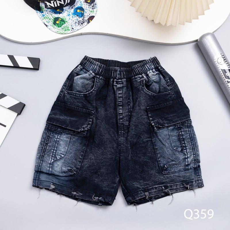 Quần jean lửng bé trai túi hộp Q359
