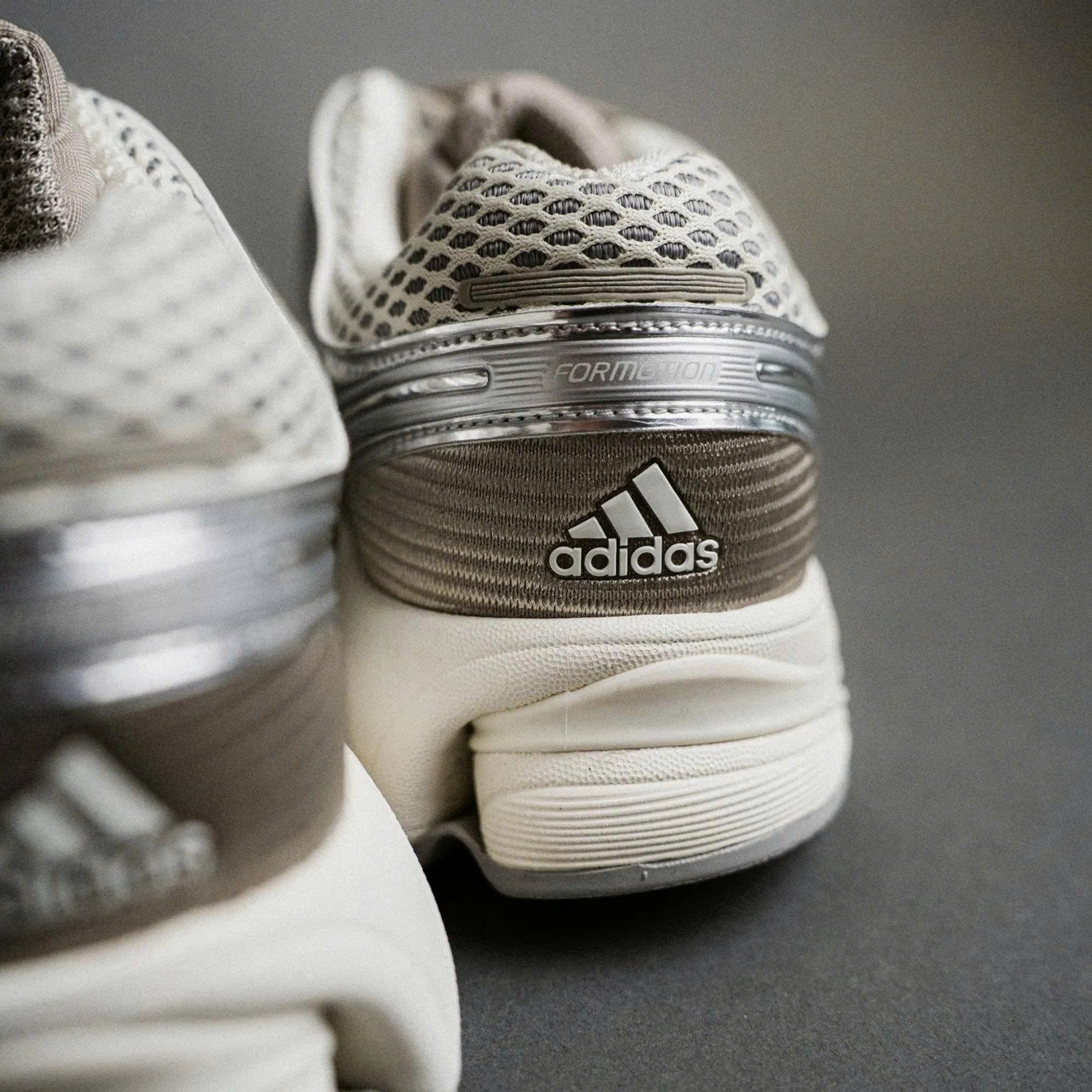  GIÀY ORIGINALS NỮ ADIDAS ADISTAR CONTROL 5 W - KJ2285 
