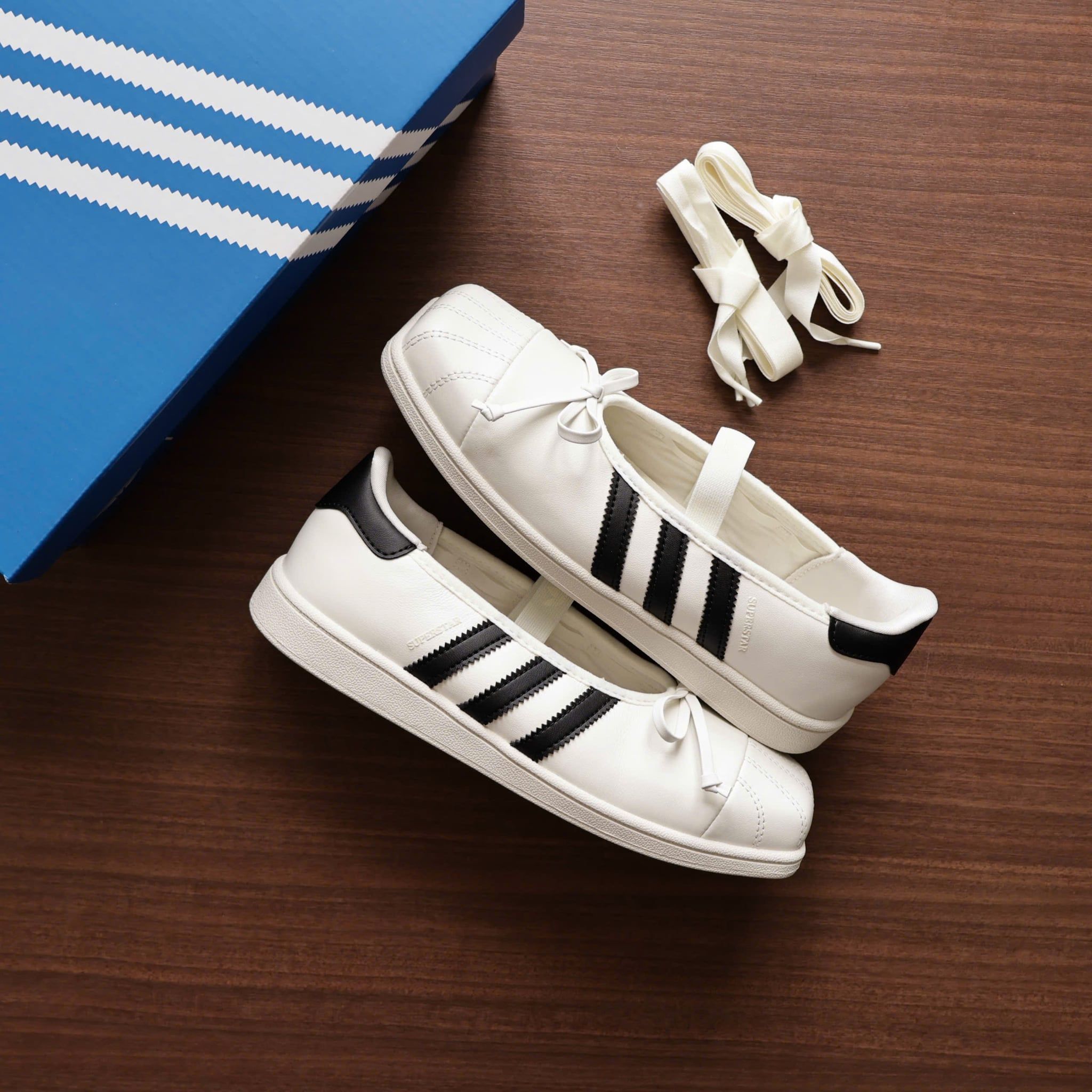  GIÀY ORIGINALS NỮ ADIDAS BALLET BY JENNIE SUPERSTAR SQ - LB3786 