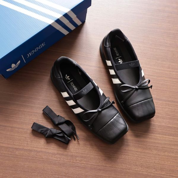  GIÀY ORIGINALS NỮ ADIDAS BALLET BY JENNIE SUPERSTAR SQ - LB3787 
