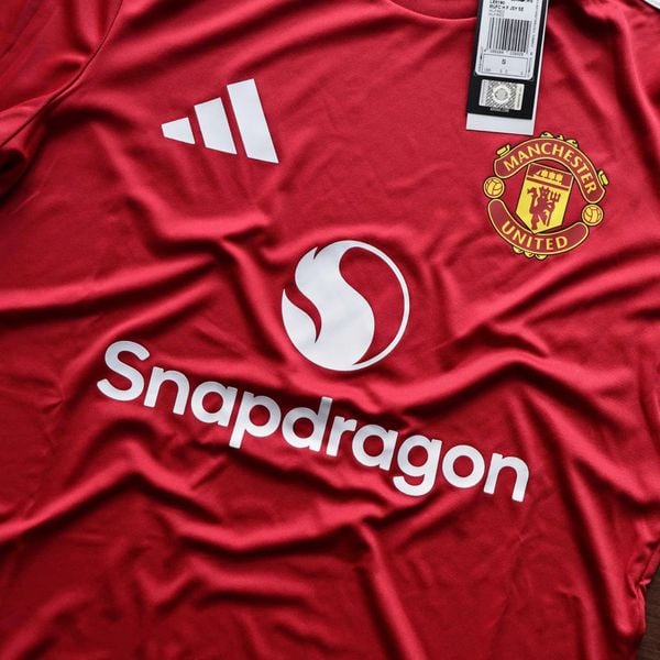  ÁO ĐẤU NAM ADIDAS CLB FAN HÂM MỘ MANCHESTER UNITED 26/27 - LE8190 