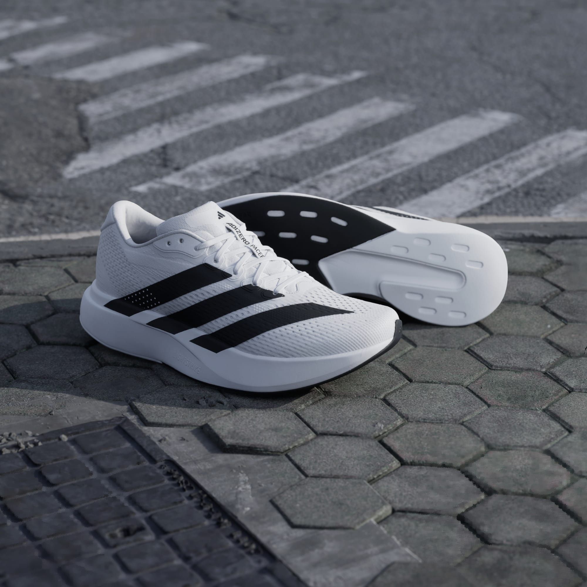  GIÀY CHẠY BỘ NAM ADIDAS ADIZERO PACER M - KZ6846 